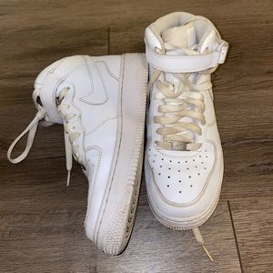 High Top Nike Airforces